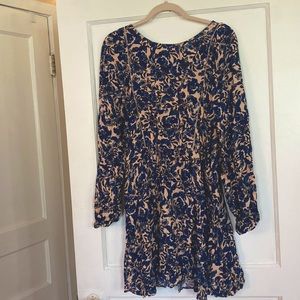 Hinge Nordstrom floral dress, long sleeve, blue peach, Size L Large boho flowy